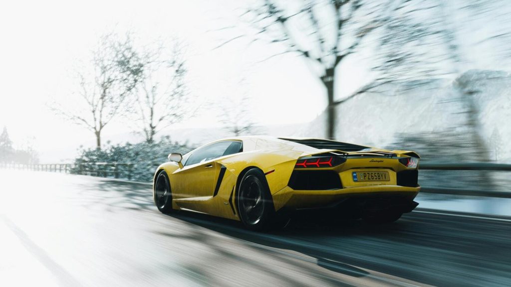 Lamborghini-aventador-driving-yellow