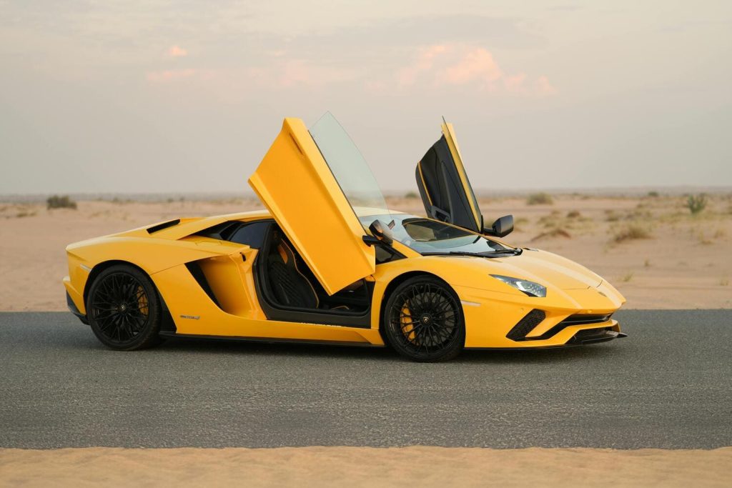 lamborghini-aventador-dubai