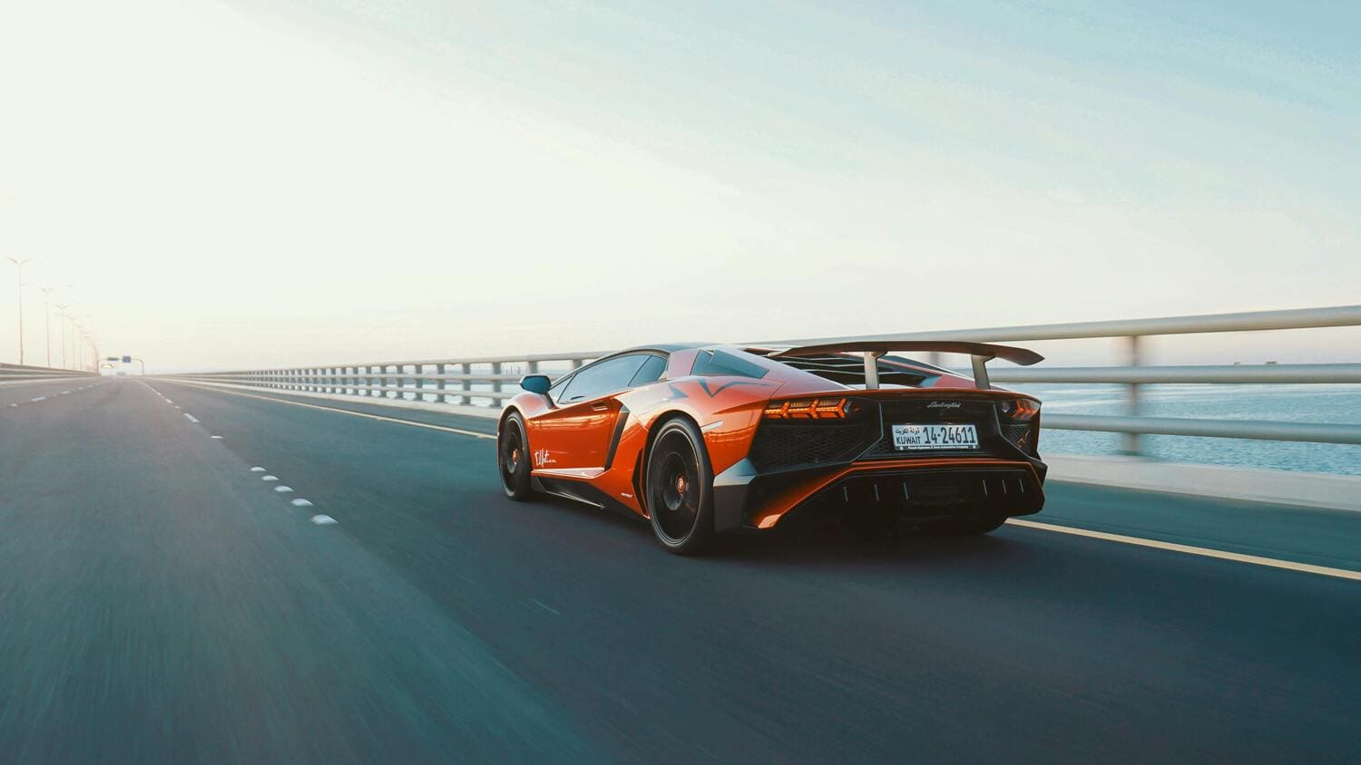 lamborghini-aventador